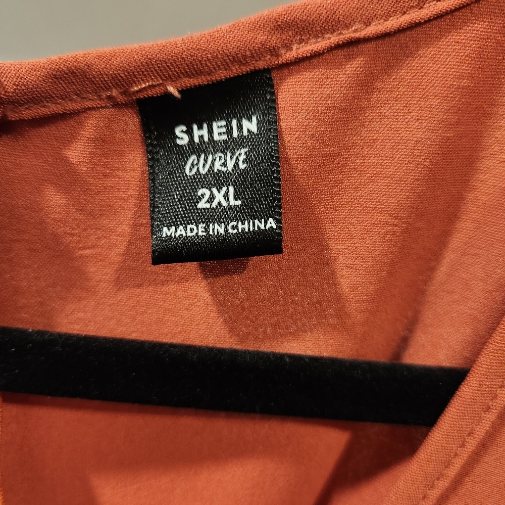 Clothes - Picture 3 of 3